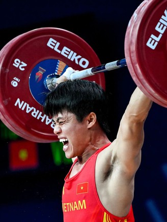 Theo vết xe đổ đàn anh, Anh Tuấn trắng tay giải cử tạ châu Á: Việt Nam vẫn 2 HCV