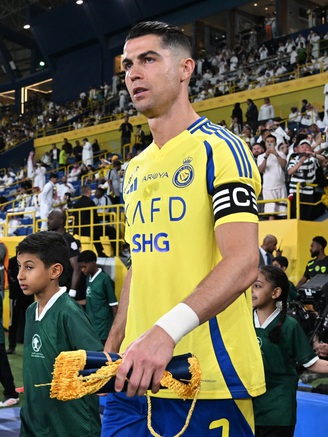 Ronaldo sắp mất bản hợp đồng ‘cực khủng’ 200 triệu euro: Vì hành động gây sốc