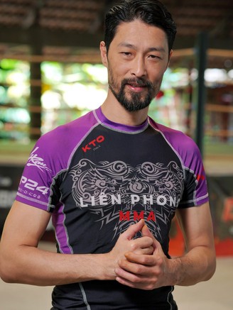 Cuộc sống ‘ở ẩn’ gần 10 năm của Johnny Trí Nguyễn