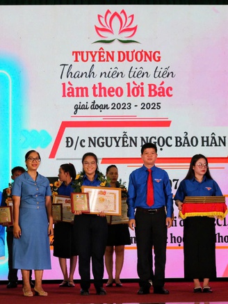 Tỉnh đoàn Bình Định tuyên dương 49 thanh niên tiên tiến làm theo lời Bác