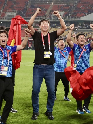 HLV đội tuyển Malaysia gây tranh cãi trước trận gặp Việt Nam: Đã có thiên vị?