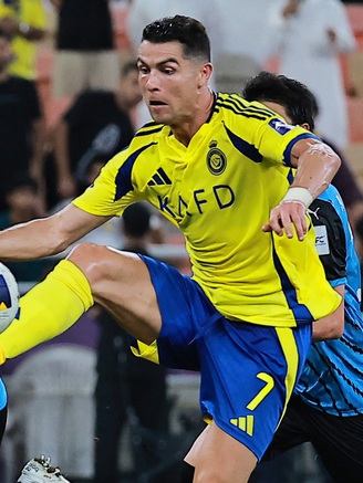 Ronaldo từ bỏ thu nhập 200 triệu euro, làm chủ CLB ở Tây Ban Nha?