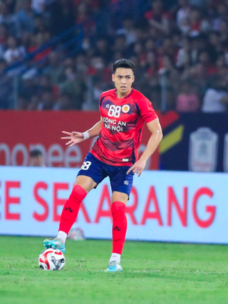 HLV Polking và CLB CAHN vẫn còn tuyệt chiêu, quyết ‘gieo sầu’ cho Buriram United