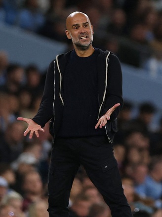 HLV Pep Guardiola bất ngờ dọa nghỉ việc nếu Man City vẫn làm điều này