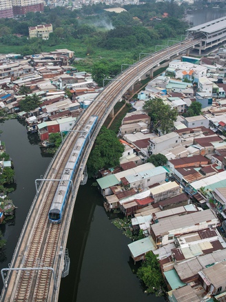 Tầm nhìn di dời nhà ven kênh tại TP.HCM: Dòng kênh, dòng đời và dòng vốn