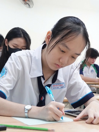 Làm thế nào để gạt bỏ nỗi sợ thi tốt nghiệp THPT không đậu?