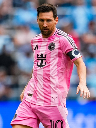 Messi chọn bàn thắng đẹp nhất sự nghiệp để làm từ thiện, đó là bàn thắng nào?