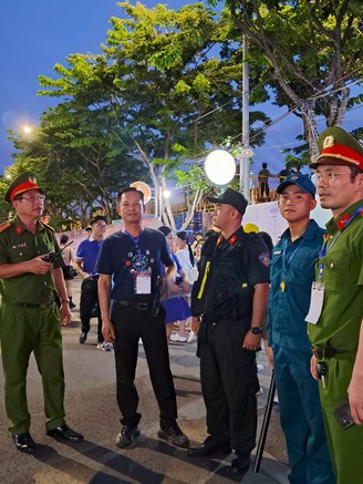 Công an TP.Đà Nẵng 'trải quân' trấn áp tội phạm dịp pháo hoa quốc tế