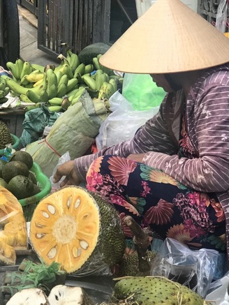 Hộ kinh doanh dưới 1 tỉ đồng, đóng thuế thế nào?