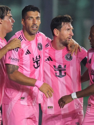 Messi ghi cú đúp siêu phẩm, Inter Miami trở lại đường đua vô địch MLS