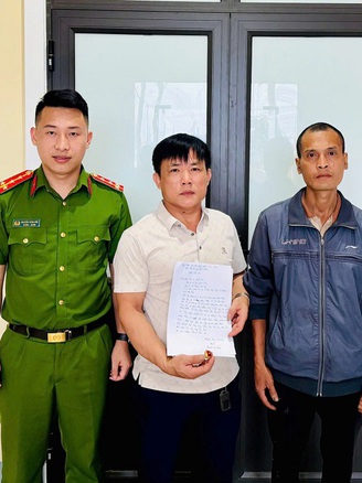 Nhặt được 3 chỉ vàng khi nhặt ve chai, báo công an tìm người đánh mất