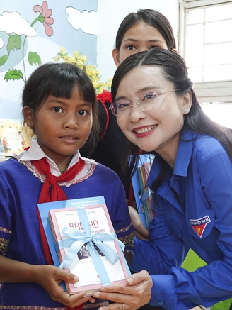 Nhiều hoạt động ý nghĩa khởi động mùa hè tình nguyện của thanh niên