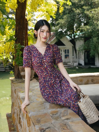 Đi làm, đi học đều đẹp dịu dàng, sang trọng với váy họa tiết