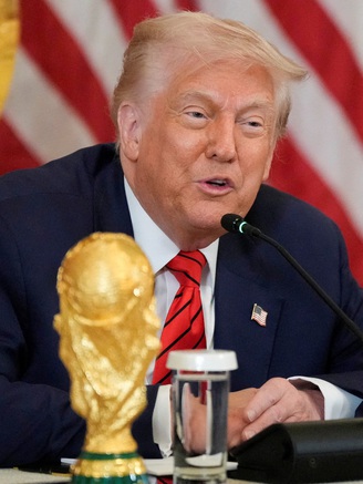 Tổng thống Mỹ Donald Trump nêu 3 vấn đề gây sốc World Cup 2026: FIFA rối bời