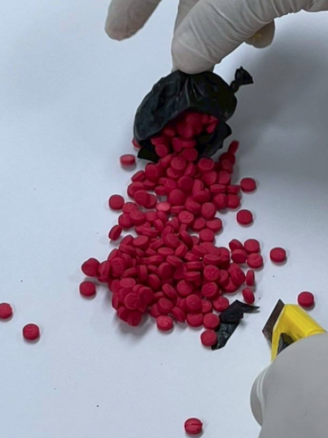 Vỡ túi ma túy đá trong ruột, hành khách bất tỉnh tại sân bay Bangkok