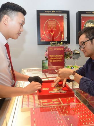 Bỏ độc quyền vàng miếng