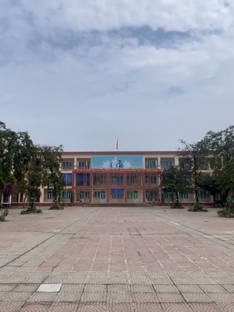 Phụ huynh nói gì khi đăng bài tố trường 'biển thủ' tiền sách giáo khoa?