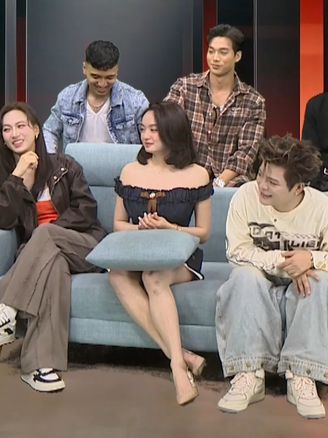 On Trending | Dàn cast Đấu trường gia tốc 'tố nhau' trong thử thách 'Ai là…'
