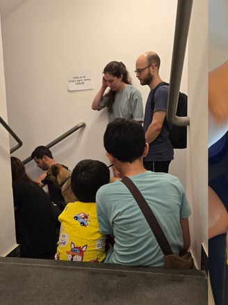 Người Việt ở Israel giữa xung đột với Iran: 'Có đêm phải xuống hầm trú ẩn 3 lần'