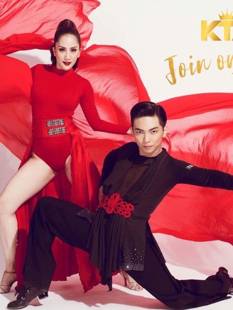 Khánh Thi chi tiền tỉ, dẫn dắt ông xã Phan Hiển chinh phục giải dancesport lớn nhất khu vực