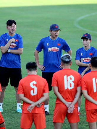 Lộ diện lỗ hổng đội tuyển Việt Nam: Thầy Kim cần vá lỗi ngay!
