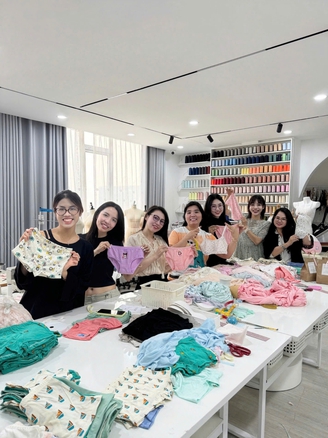 Lan tỏa trên mạng xã hội: Cùng may nội y tặng trẻ em vùng cao