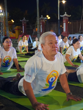'Tinh thần vui vẻ hơn nhờ bộ môn yoga'