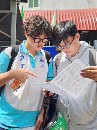 Sinh viên Trường ĐH Y dược TP.HCM nói gì đề môn sinh tốt nghiệp THPT?