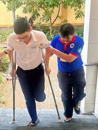 Biết ơn sự giúp đỡ hết lòng của các tình nguyện viên