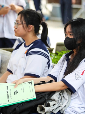 Không đi học thêm có làm được đề thi tốt nghiệp THPT 2025?