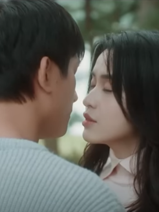 ‘Mặt trời lạnh’ tập 2: Mai Ly gặp lại tình cũ nên ‘bắt cá hai tay’?
