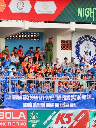 Niềm tin bị xói mòn, bóng đá Khánh Hòa vực dậy thế nào?