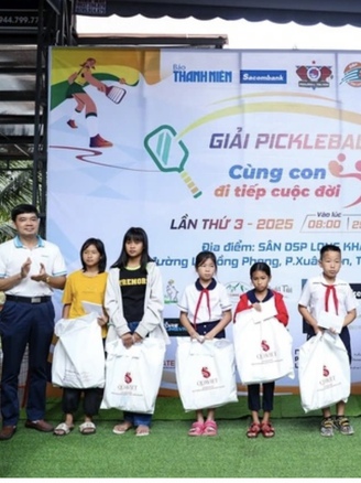 Giải pickleball nghĩa tình hướng về trẻ mồ côi