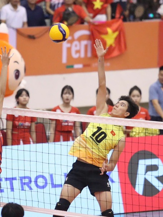 'Cỗ máy ghi điểm' Bích Tuyền báo tin không vui trước thềm giải AVC Nations Cup