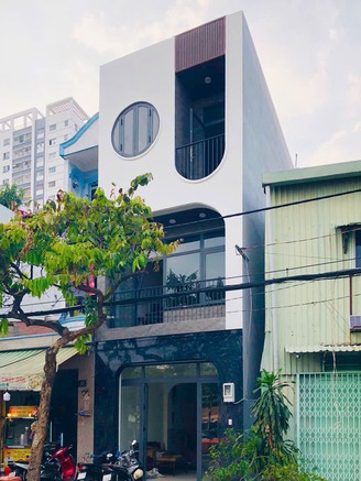 Xây nhà tiền tỉ cho bố mẹ ở tuổi 30 nhờ làm việc trái ngành