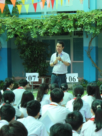 Thi lớp 10 TP.HCM: 'Tuyệt đối chú ý giờ giấc kẻo lỡ dở 9 năm đèn sách'