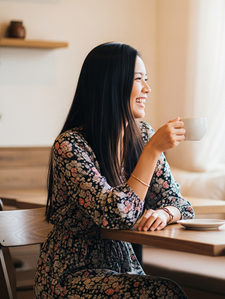 Giải mã bí mật: Tại sao cà phê quán 'ngon' hơn cà phê nhà?