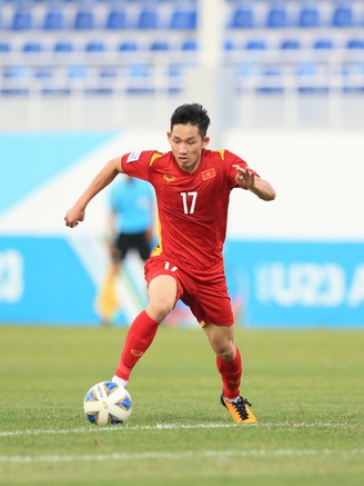 Tại sao đội tuyển Việt Nam không dùng trung phong để đấu Malaysia, có lý do cả đấy!