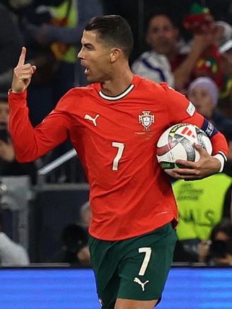 Ronaldo vượt Yamal cùng Bồ Đào Nha vô địch UEFA Nations League