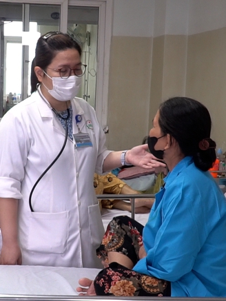 Bệnh nhân đầu tiên được ghép tế bào gốc tạo máu tại Đà Nẵng giờ ra sao?