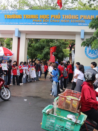 Tỉnh Lâm Đồng có thủ khoa toàn quốc tổ hợp môn toán, hóa, tiếng Anh 29 điểm