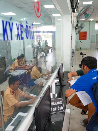 Lệ phí đăng ký xe ở Vũng Tàu, Bình Dương cũ tăng lên 20 triệu đồng sau sáp nhập