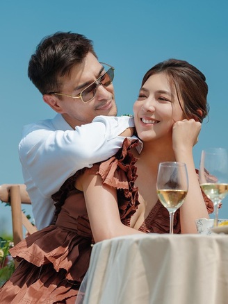 Tài tử TVB Trần Triển Bằng kể hôn nhân ngọt ngào bên vợ kém 13 tuổi