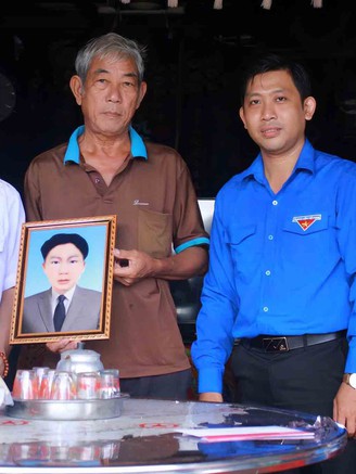 Di ảnh liệt sĩ phai mờ được phục dựng sống động