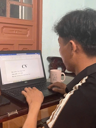Tốt nghiệp ĐH nhưng viết không được hồ sơ xin việc?: Nhiều CV giống nhau đến mức vô hồn