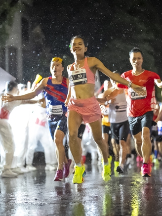 Điều gì tạo nên sức hút của giải marathon quốc tế Hà Nội mùa 4?