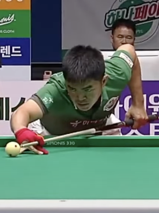 Billiards: Nguyễn Quốc Nguyện a-băng 'bách phát bách trúng', chiếm ngôi đầu bảng xếp hạng