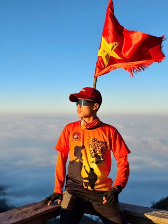 Chàng trai thực hiện các chuyến trekking để làm những điều đặc biệt