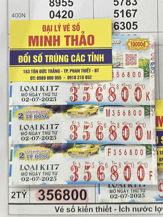 Người đàn ông trúng độc đắc chia 4 tỉ cho 2 con trai, tìm người bán dạo để chia vui