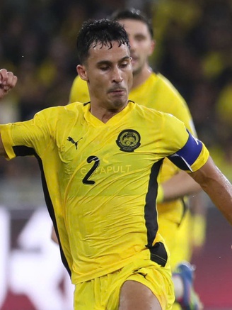 Điều tra nguồn gốc cầu thủ nhập tịch Malaysia, AFC ‘chuyền bóng’ cho FIFA